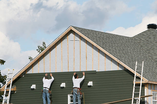Professional Emergency Siding Repair technician working in Pacific, WA